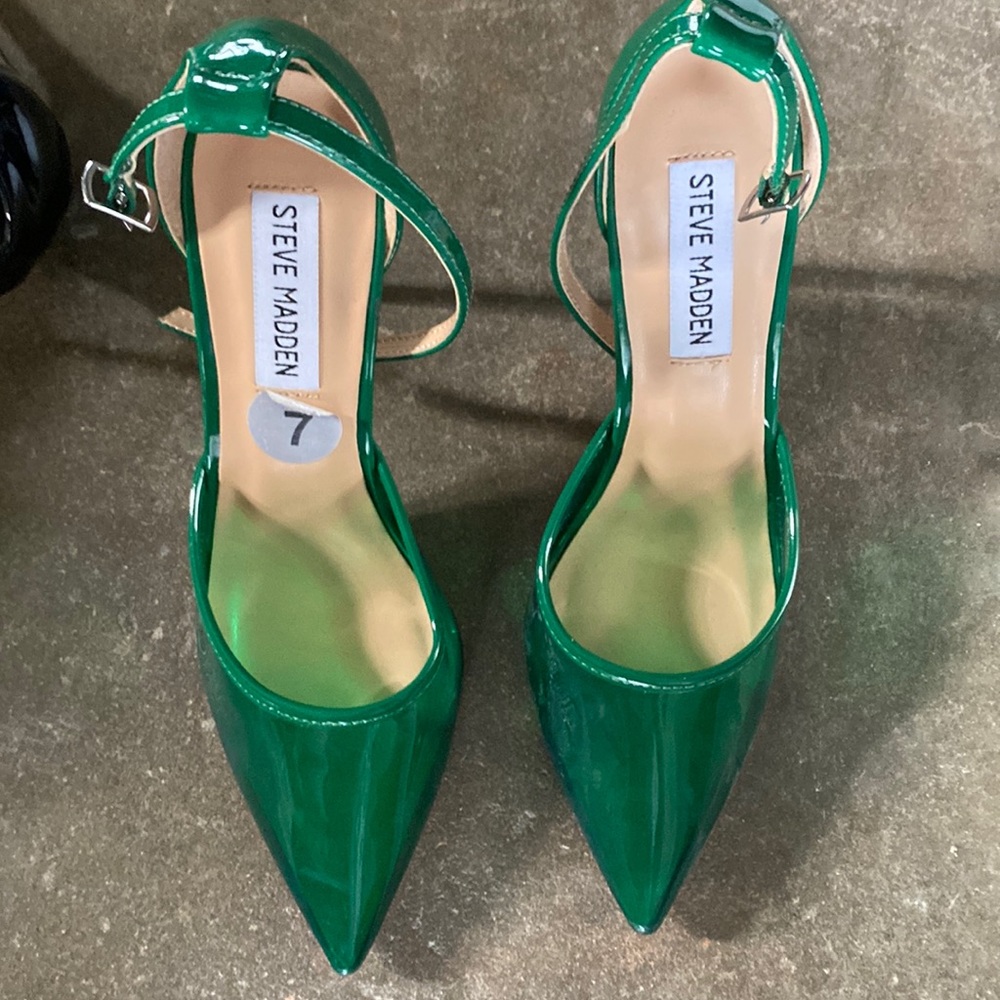 Steve Madden green